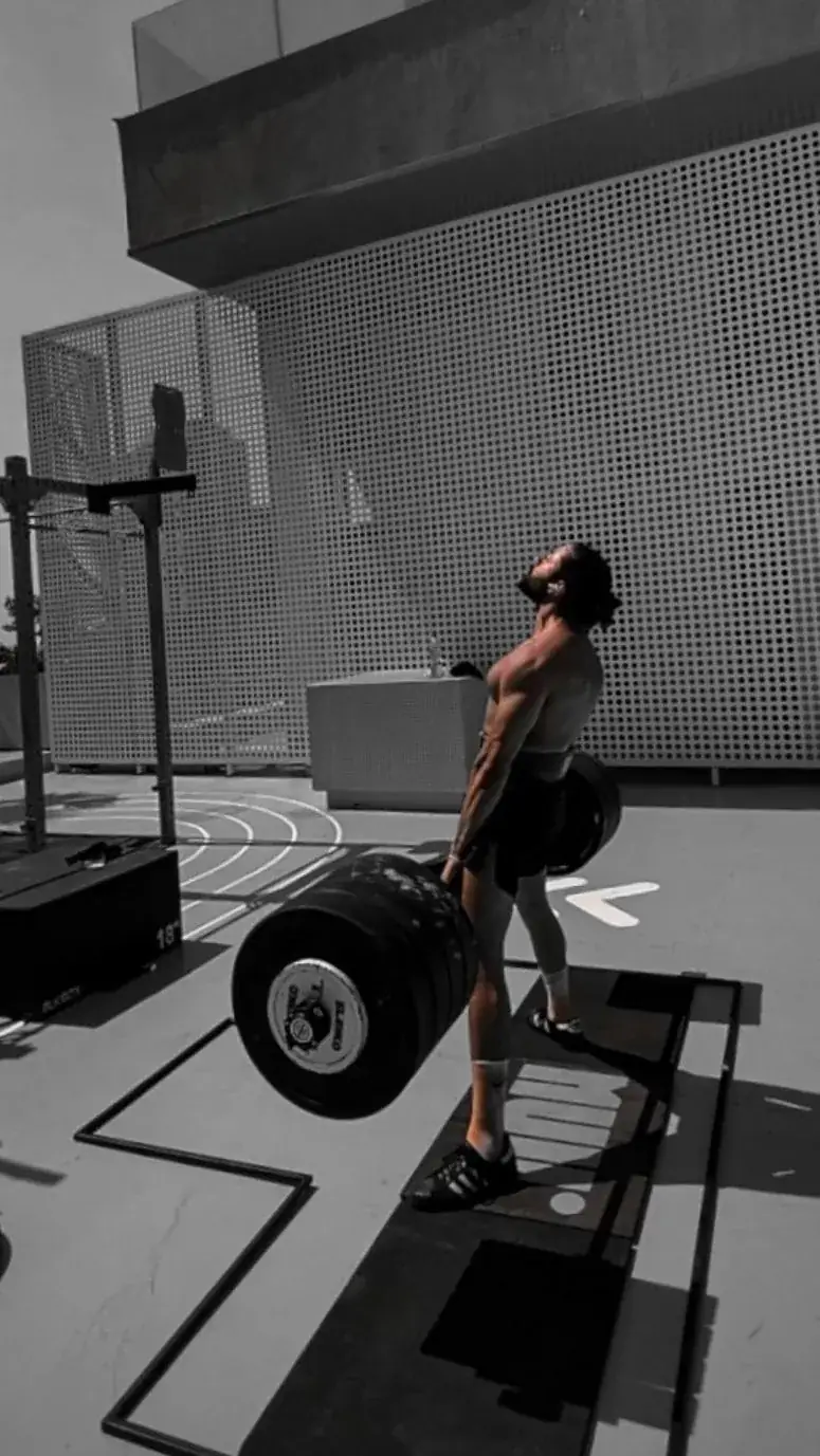 Performance coaching work inside a training environment